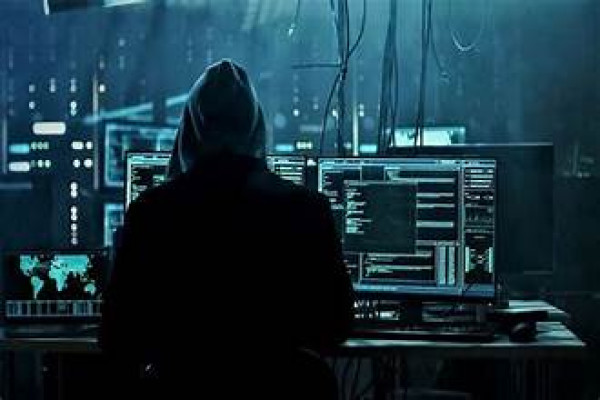 Δίκη Predator: Στο δικαστήριο η κίνηση προπληρωμένης κάρτας για τα μολυσμένα SMS