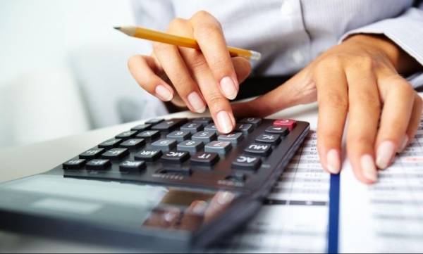 Μονόδρομος η παράταση των φορολογικών δηλώσεων