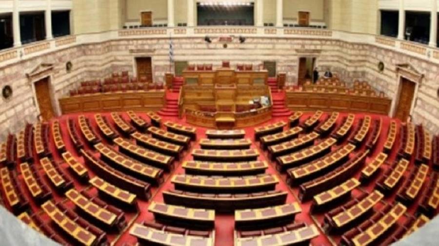 Ανασχηματισμός με περισσότερες γυναίκες στην κυβέρνηση