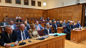 Στη Δικαιοσύνη οι «υπερτυχεροί» του ΟΠΕΚΕΠΕ: Έντονη πολιτική αντιπαράθεση για την παραπομπή