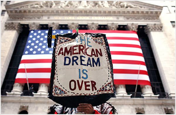 Εφιάλτης το νέο &quot;αμερικανικό όνειρο&quot;: Οι περικοπές των επιδομάτων ανεργίας, η οκτάωρη αναμονή σε τράπεζες τροφίμων και οι κόντρες Δημοκρατικών- Ρεπουμπλικάνων