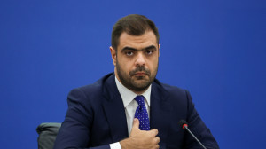 Αλλαγή ρότας της κυβέρνησης για Καρυστιανού: Δεν είναι θεσμικός συνομιλητής, δεν απαντάμε