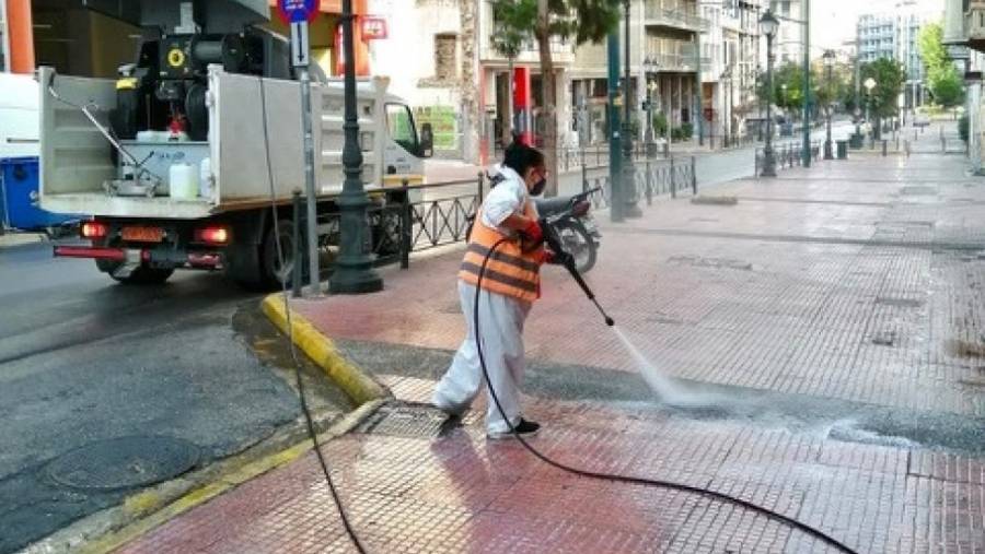 Δήμος Αθηναίων: Μεγάλη δράση καθαρισμού- απολύμανσης περιμετρικά της Ομόνοιας