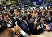 Ράλι ανόδου στη Wall- Ξεπέρασε τις 16.000 μονάδες ο Dow