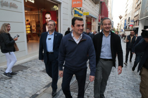 Σκρέκας: Το εμπόριο τηρεί τον νόμο ορθής αποτύπωσης των εκπτώσεων