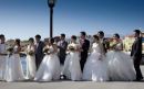 Πάνω από 2.500 ζευγάρια αλλοδαπών επέλεξαν φέτος Ελλάδα για να παντρευτούν ή να ανανεώσουν τους όρκους αιώνιας αγάπης
