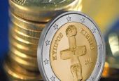 Habemus... μνημόνιο στην Κύπρο - Οριακά η ψήφιση της σύμβασης