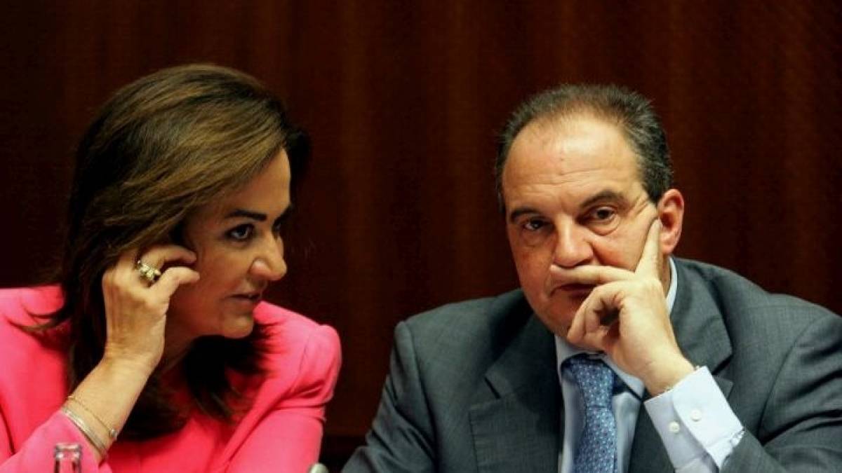 Ο Κώστας Καραμανλής καλύφθηκε από την ομιλία της Ντόρας Μπακογιάννη