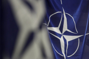 Το NATO επικρίνει Ρωσία και Κίνα για τα πυρηνικά τους προγράμματα