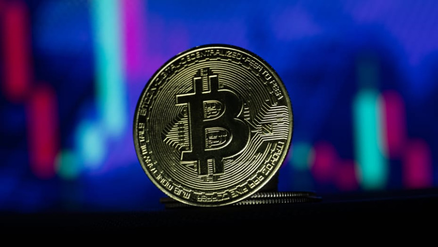 Ανακάμπτει και ξαναβλέπει τα $71.000 το Bitcoin- Καταλυτικά τα ETF