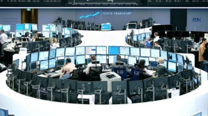Ευρωαγορές: Ήπια ανοδικά με το βλέμμα σε Παρίσι και Ριάντ