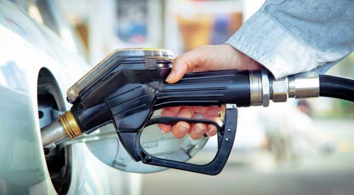 Σερβία: Πλαφόν στην τιμή των καυσίμων- Στο €1,4 η βενζίνη