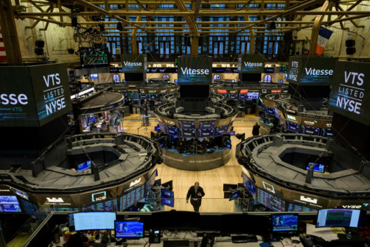 «Κόκκινος» ο Φεβρουάριος για τη Wall Street