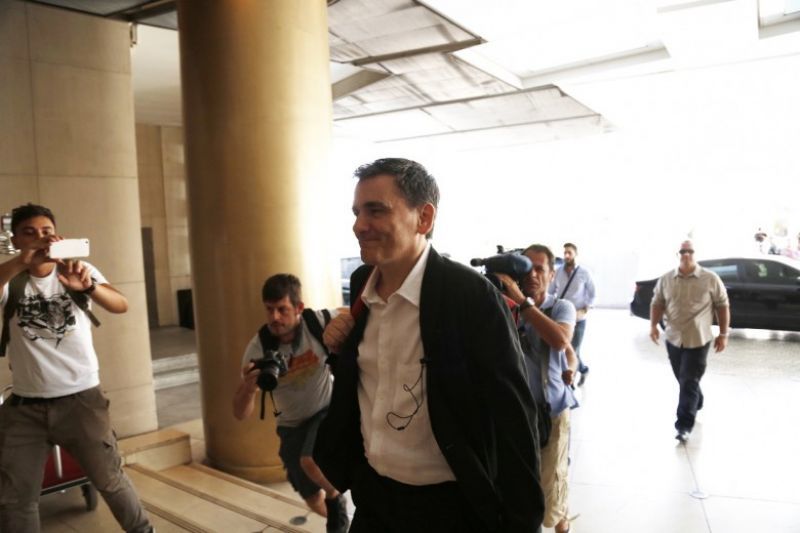 Διάλογοι-ΣΟΚ των δανειστών: Έξωση και η κατοικία στο… σφυρί