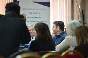 Ανδρουλάκης: Κεντρική αγωνία μας το δημογραφικό πρόβλημα της χώρας