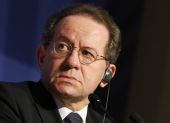 Κονστάνσιο: Πώς θα ενταχθεί η Ελλάδα στο QE της ΕΚΤ
