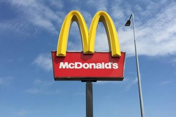 Μήνυση McDonald's στον πρώην CEO-Οι σχέσεις με μέλη του προσωπικού