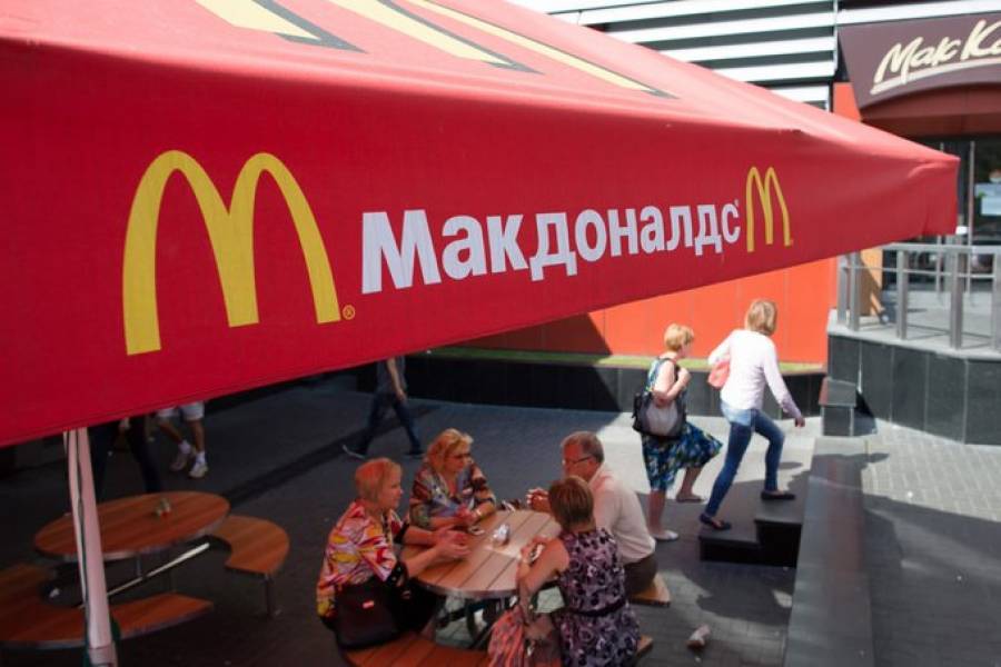 Τα McDonalds κλείνουν τα 850 καταστήματά τους στη Ρωσία