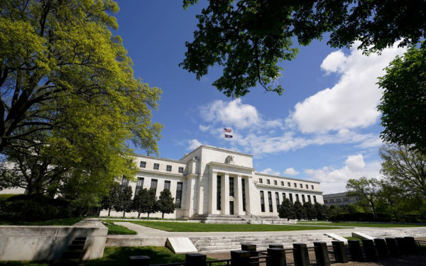 BlackRock: Τα επιτόκια της Fed θα κορυφωθούν στο 6%