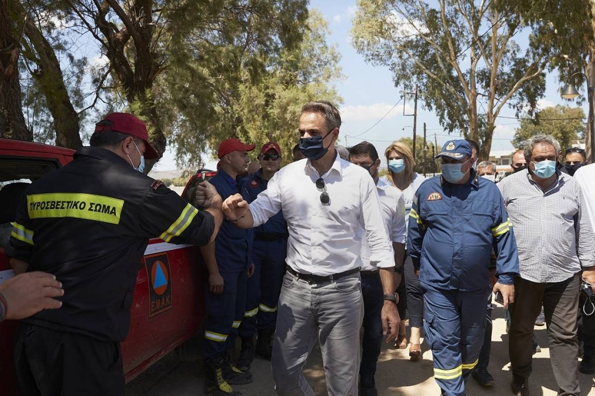 Μητσοτάκης από Εύβοια: Άμεσα θα εγκριθούν οι αποζημιώσεις