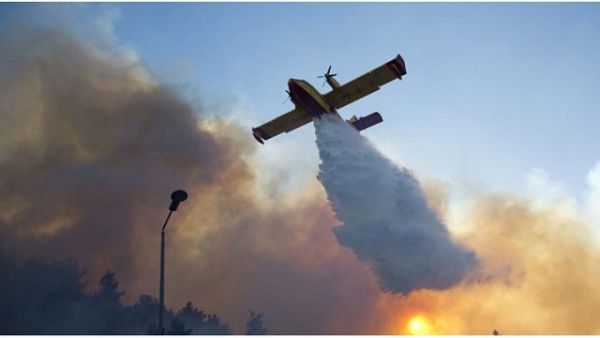 Ευρωπαϊκή βοήθεια ζήτησε η Ελλάδα σε ιπτάμενα πυροσβεστικά μέσα
