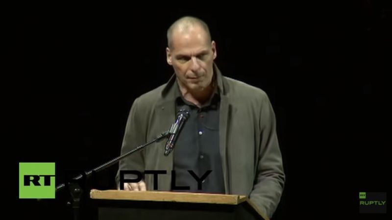 Γ.Βαρουφάκης: Η τρόικα έκλεισε τις τράπεζες