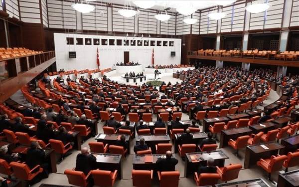 Στην τουρκική Βουλή για επικύρωση η συμφωνία με τη Λιβύη