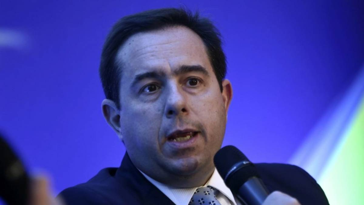 Μήνυμα Μηταράκη στους μετανάστες: «Μείνετε στις δομές φιλοξενίας»