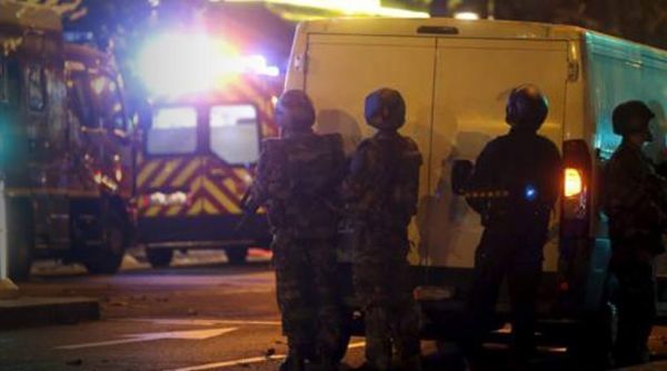 Τρομοκρατικό χτύπημα στο Παρίσι- Βγήκε ο στρατός στους δρόμους