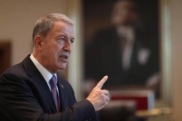 Aπαξιωτικές αναφορές Ακάρ για το ελληνικό εξοπλιστικό πρόγραμμα