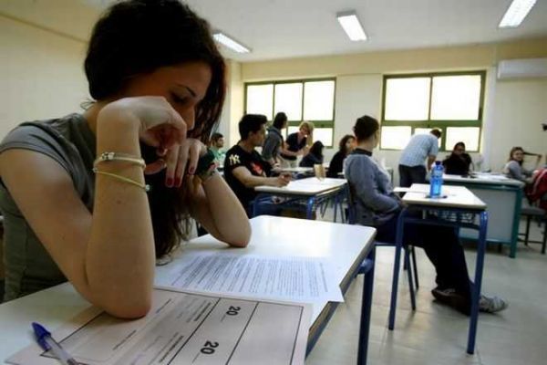 Προ των πυλών οι πανελλαδικές εξετάσεις- Ξεκίνησαν οι αιτήσεις