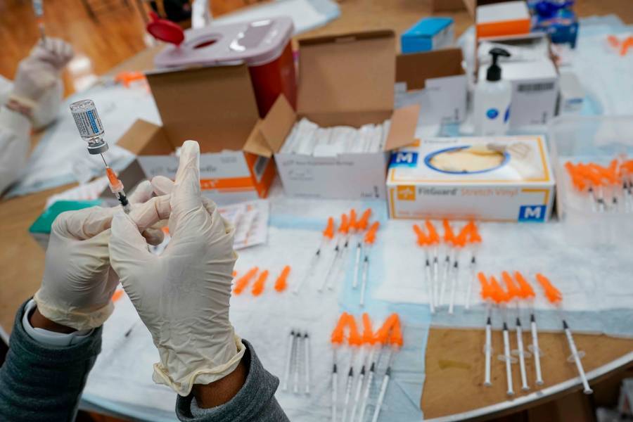 Johnson&amp; Johnson: Εκατομμύρια δόσεις του εμβολίου θα πρέπει να καταστραφούν