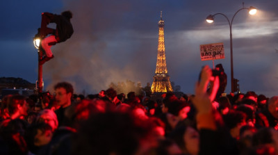 Γαλλία: Διαδηλωτές εισέβαλαν σε κτίριο του Χρηματιστηρίου στο Παρίσι