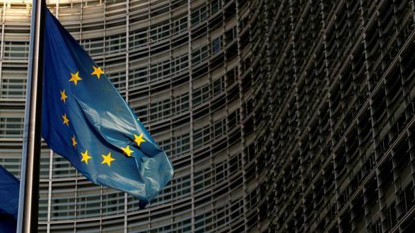 Κομισιόν: Γνωρίζει, αλλά δεν κάνει τίποτα για τις τουρκικές αυθαιρεσίες στην Κύπρο!