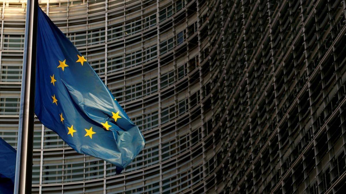 Κομισιόν: Γνωρίζει, αλλά δεν κάνει τίποτα για τις τουρκικές αυθαιρεσίες στην Κύπρο!