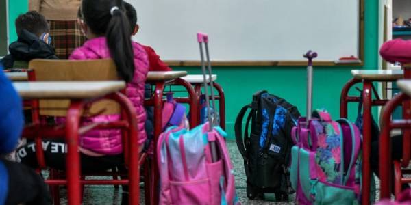 Χρονικός περιορισμός για την επιστροφή των μαθητών στα σπίτια τους