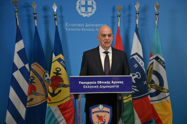 Δένδιας για 25η Μαρτίου: Η Ελλάδα ενισχύει την αποτρεπτική της ισχύ - Συνάντηση με Κύπριο ΥΠΑΜ