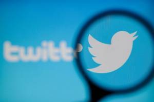 Φρένο στα σχέδια του Twitter για μαζική διαγραφή χρηστών