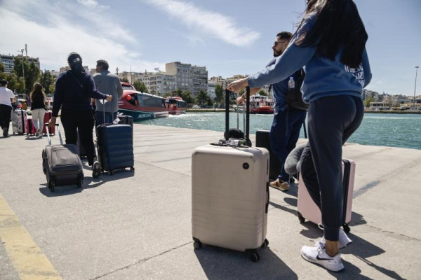 Οι κοντινοί προορισμοί «βούλιαξαν» το τριήμερο-Τα στοιχεία της ακτοπλοϊας