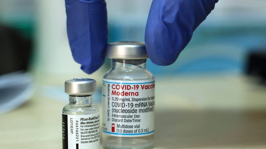 Σουηδία: Σταματά το εμβόλιο της Moderna στους κάτω των 30