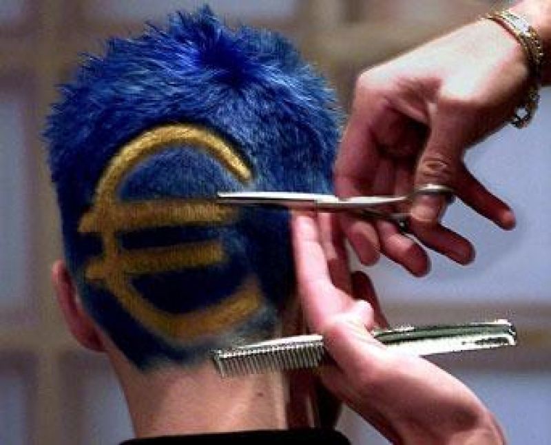 Από τον "κουρέα" και οι ιδιώτες;