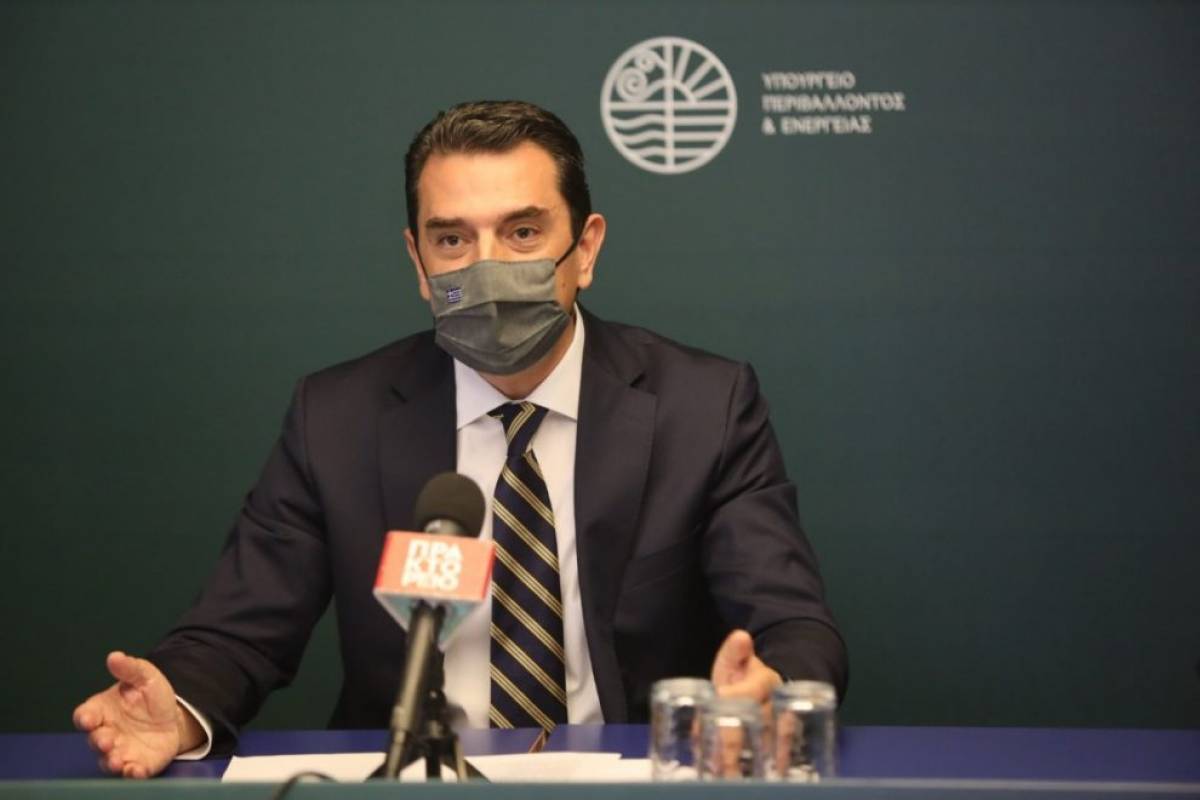 Οι 8 άξονες της στρατηγικής μετάβασης στην κλιματικά ουδέτερη οικονομία