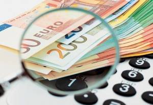 Τρεις κινήσεις στήριξης για υγειονομικούς, συνταξιούχους, ΑμεΑ- Ποσά και δικαιούχοι