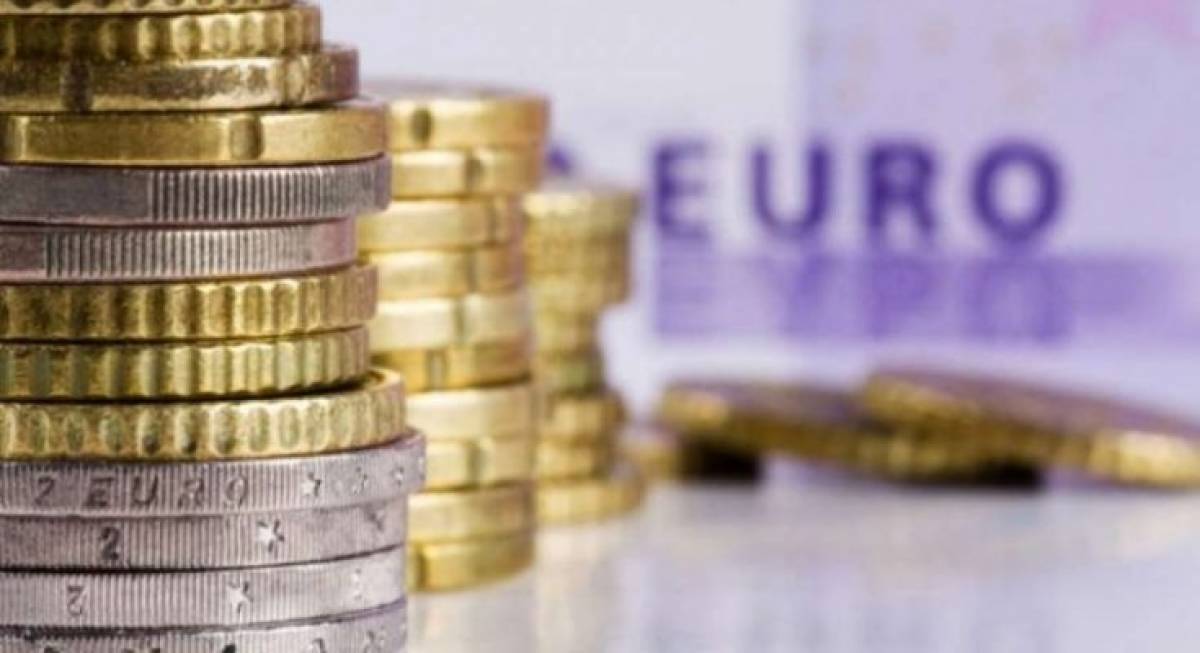 Βαρόμετρο για τα πλεονάσματα το τρίμηνο της τουριστικής αιχμής