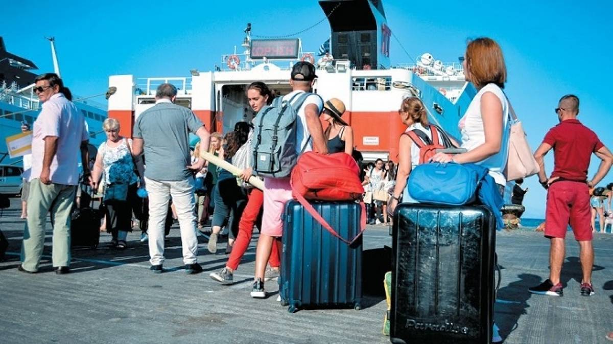 Αυξημένες οι προκρατήσεις Ρώσων για ταξίδια στην Ελλάδα