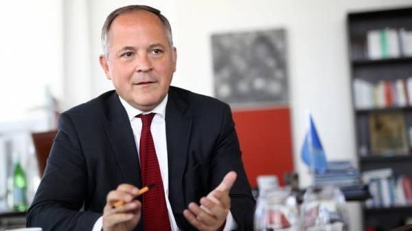 Κερέ: Η ΕΚΤ να διευκρινίσει τον ρυθμό αύξησης επιτοκίων