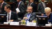 Μάχη παρασκηνίου για το χρέος και την προληπτική γραμμή πίστωσης