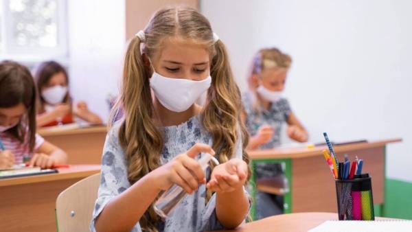 Από... βδομάδα οι αποφάσεις για τα σχολεία