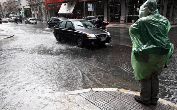 Έκτακτα μέτρα στον Πειραιά εν όψει «Ιανού»