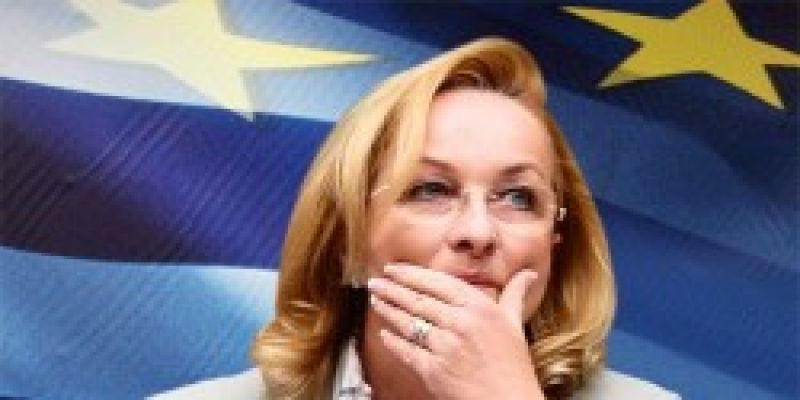 Δε δέχεται η Φέκτερ τα περί νέου ελληνικού κουρέματος - «Η Αθήνα πρέπει να προχωρήσεις στην υλοποίηση του προγράμματος»